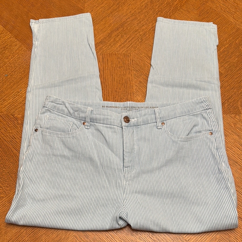 Chico's So Slimming Girlfriend Slim Leg Ankle Jeans Size 10 - Picture 2 of 7
